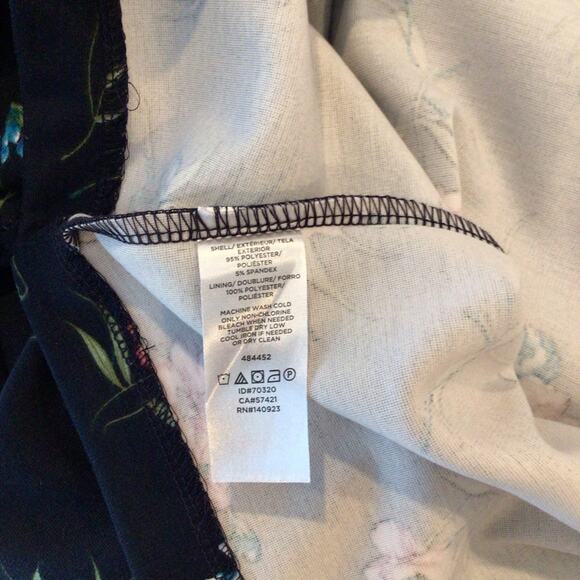 LOFT Navy Blue Floral Short A-Line Midi Dress size 12P - Picture 6 of 6